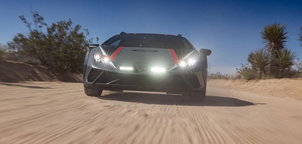 Lamborghini Huracan sterrato Exterior View