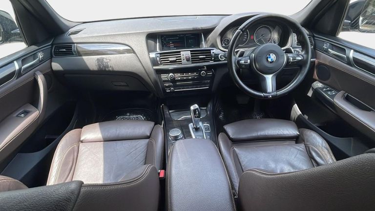 BMW X3 xDrive 20d Interior view - PreOwned Cars - BMW Infinity Cars