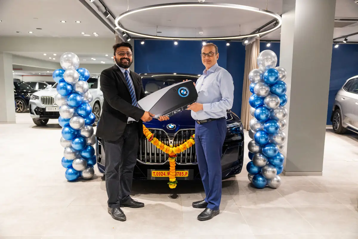 100+ BMW Deliveries Event - BMW Infinity Cars