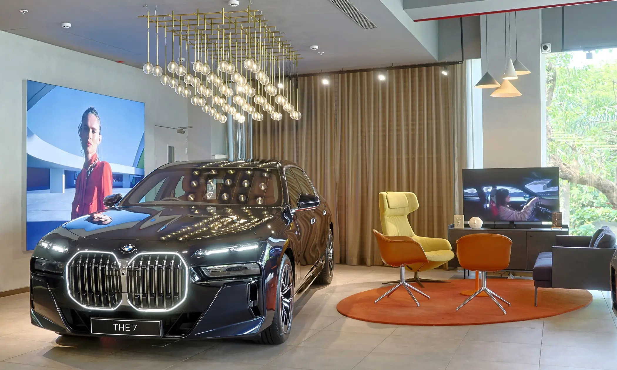 BMW Retail Next Showroom - BMW Infinity Cars