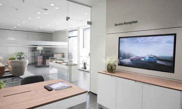 Porsche service center in Pune