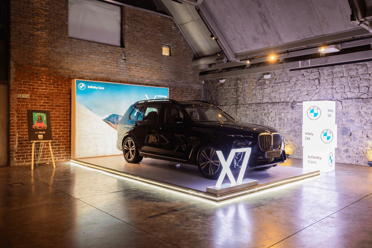 BMW X7 - BMW Infinity Cars