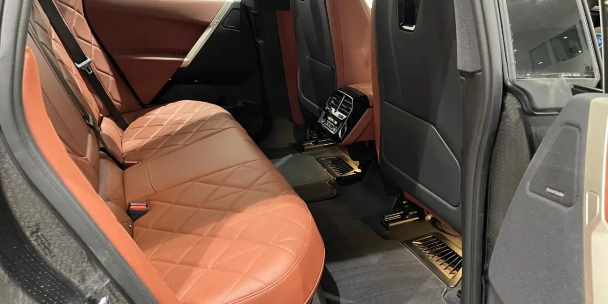 Bmw ix xdrive40 used cars price - Interior View