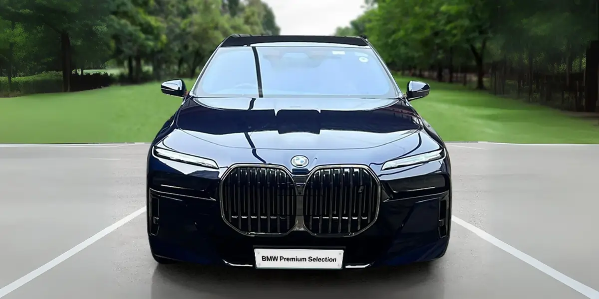 Certified pre-owned BMW i7