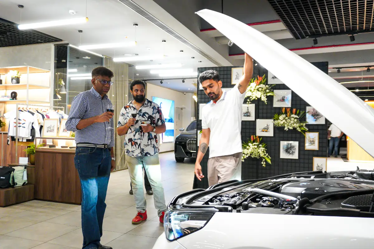 Luxury and Creativity Event - BMW Infinity Cars