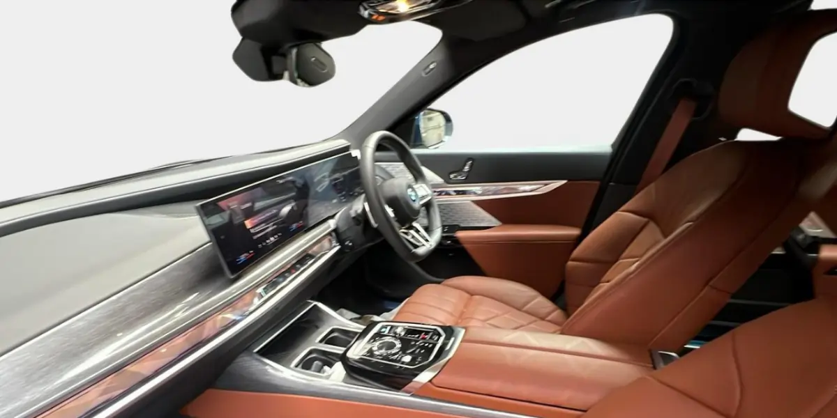 Pre-owned BMW i7 electric seda