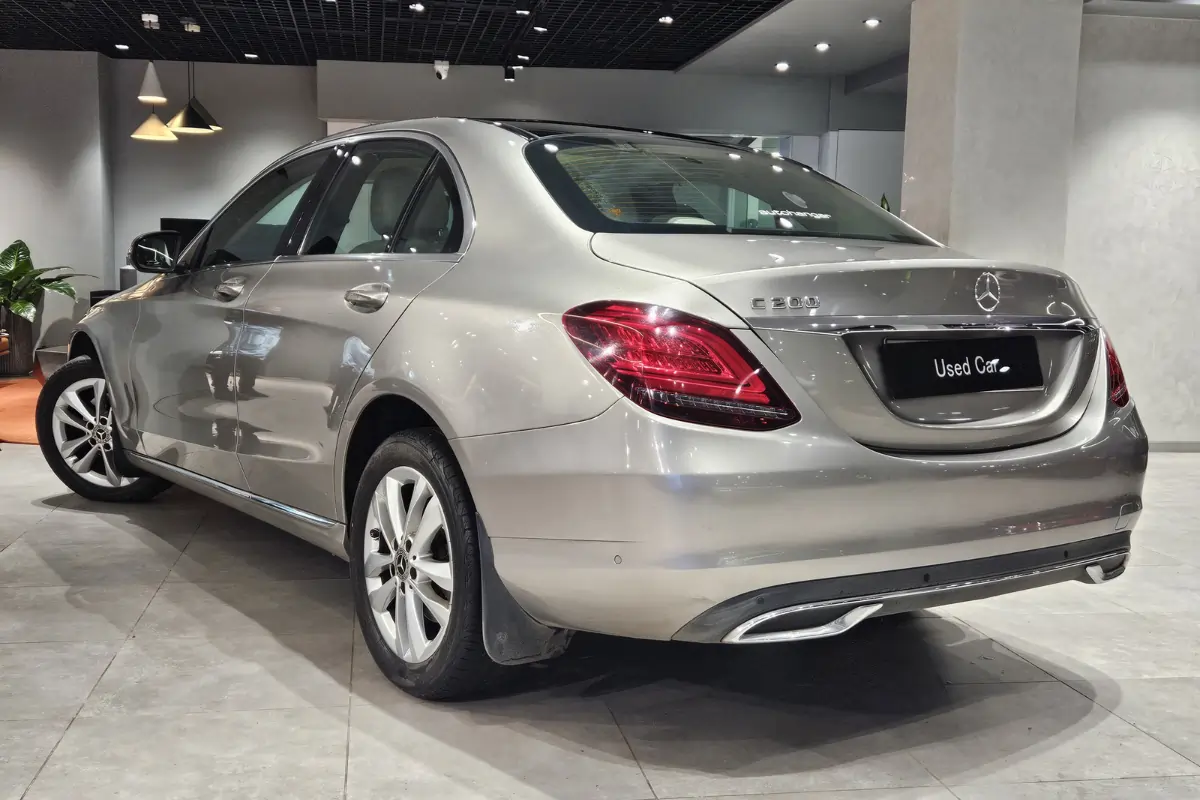 Buy used Mercedes-Benz C200